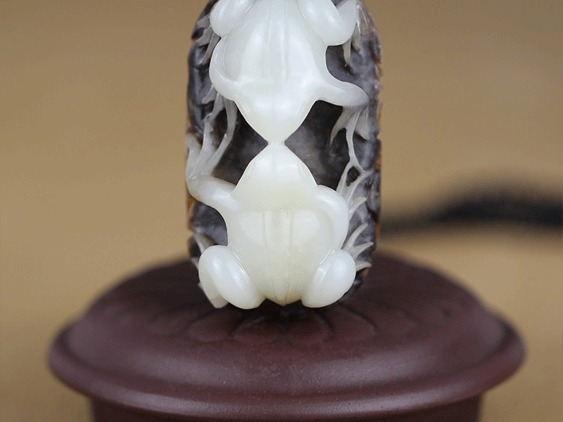 正品和田玉白玉顶呱呱挂件61.772g Hotan Jade Jewelry Pendant ornaments