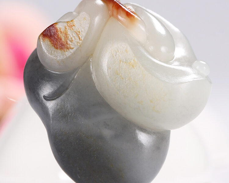 和田玉籽青花聚财菇挂件吊坠12.12g XinJiang Hotan Jade Jewelry Pendant