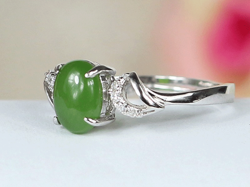 新疆和田玉银镶碧玉戒指2.2g XinJiang Hotan Jade Jewelr Ring
