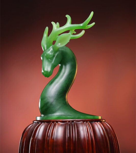 新疆和田玉生财有路碧玉鹿外观摆件92g 5.3x5.3x8.6cm XinJiang Hotan Jade Jewelry Ornaments