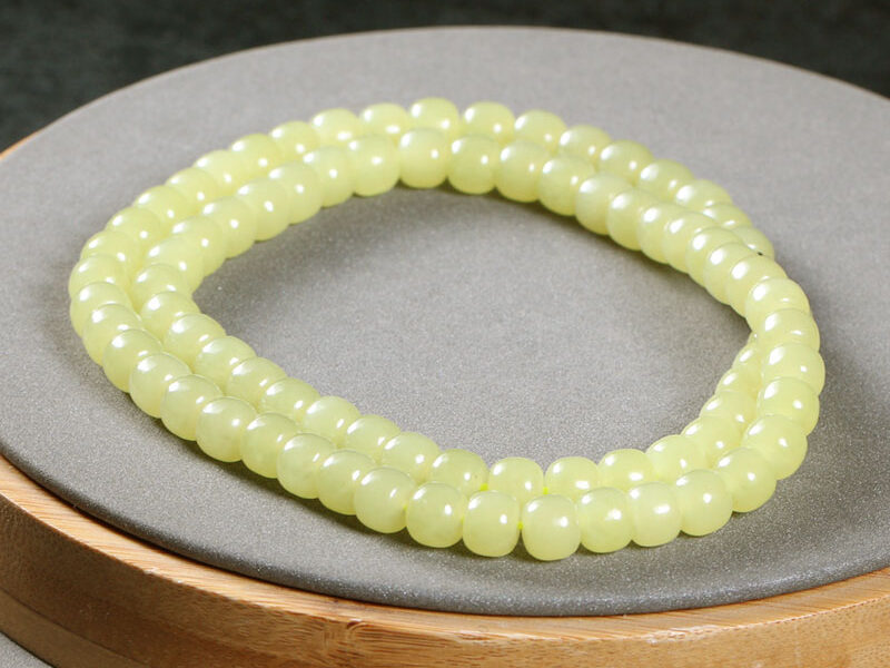 和田玉黄玉老型珠女士项链46.62g新品Hotan jade topaz old type bead women's necklace 46.62g new product