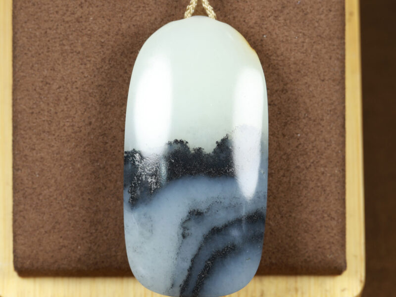 和田玉青花籽料无事牌32.5g Hetian Jade Blue and White Seed Material Peaceful Charm